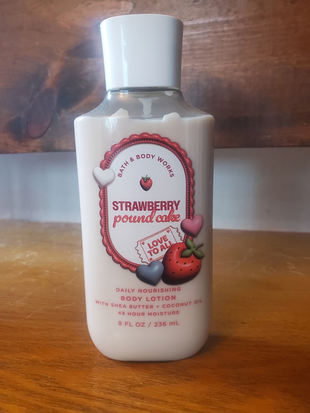 Bath & Body Works Strawberry Pound Cake Daily Nourishing Body Lotion - Pink